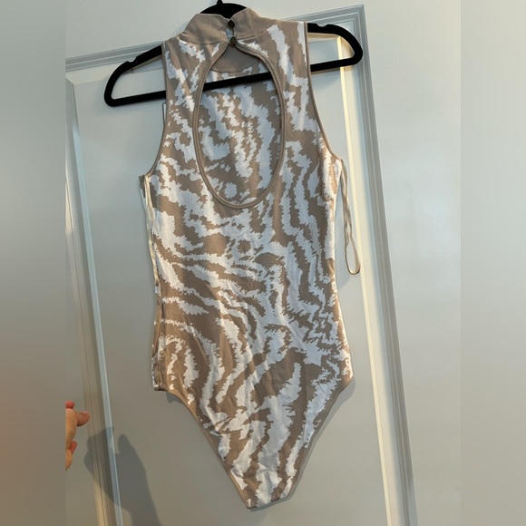 Ted Baker size 2 Poppii High Neck Sleeveless Bodysuit NWT - Picture 6 of 13